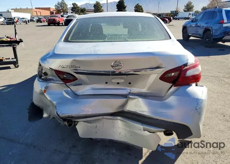 2018 Nissan Altima 2.5 z USA, uszkodzony, nr VIN 1N4AL3AP2JC233456